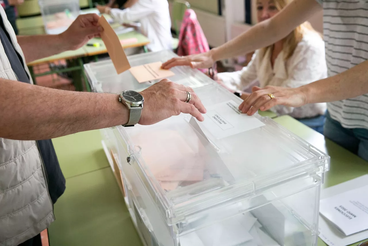 Una mesa electoral. Imagen de archivo