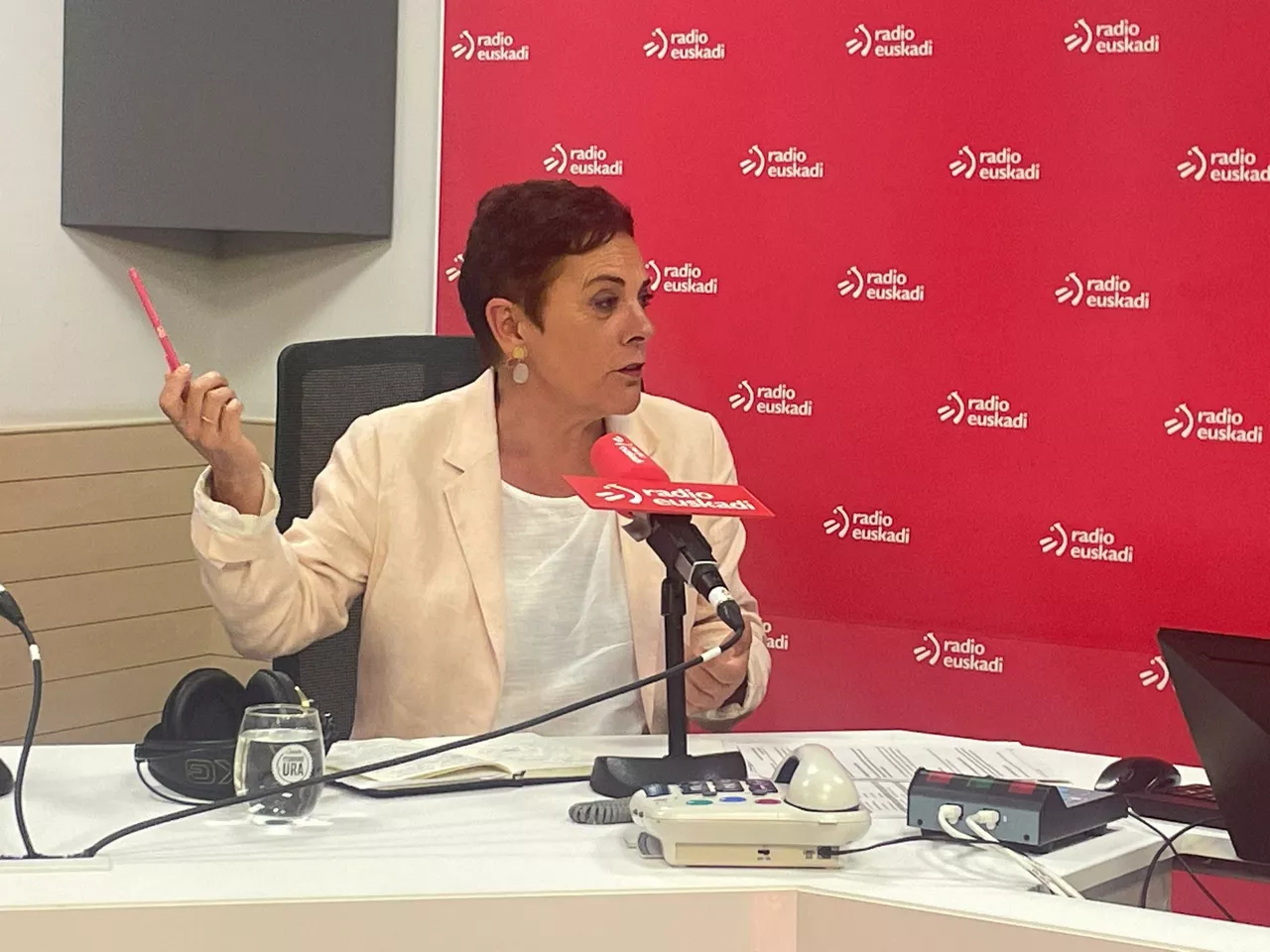 Mertxe Aizpurua en Radio Euskadi (imagen de archivo)