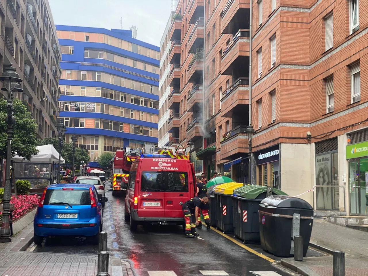 Incendio en la calle Heliodoro de la Torre de Deusto (Bilbao). Imagen: EITB