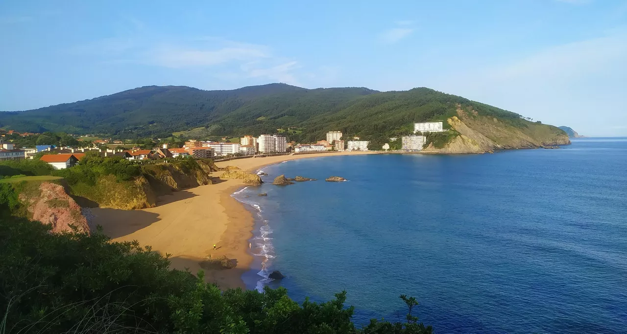 Playa de Bakio temprano por la mañana