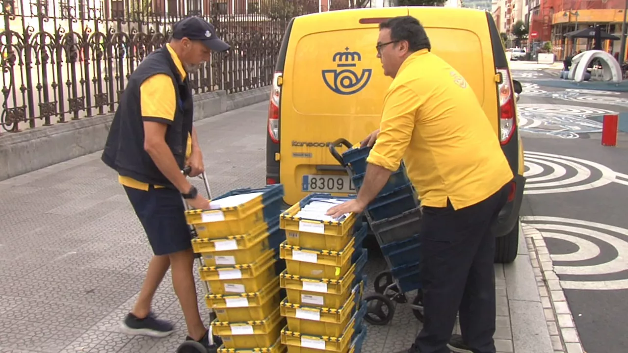 Las notificaciones electorales se están priorizando, pero unas 20 mil están paralizadas en Correos