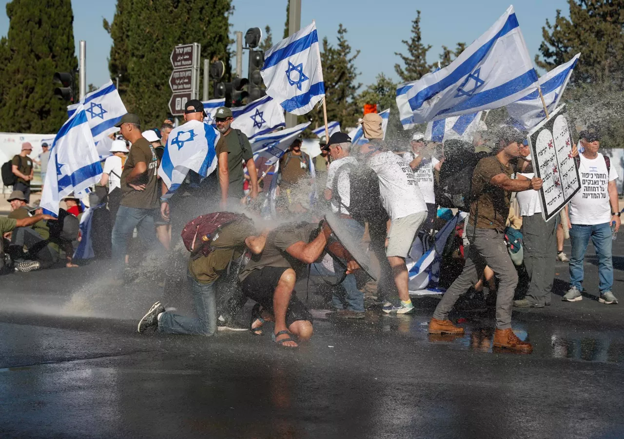 Israel protestak
