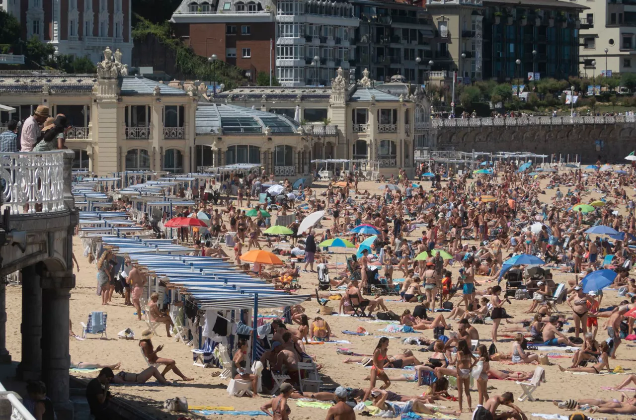 playa-la-concha-san-sebastian-efe