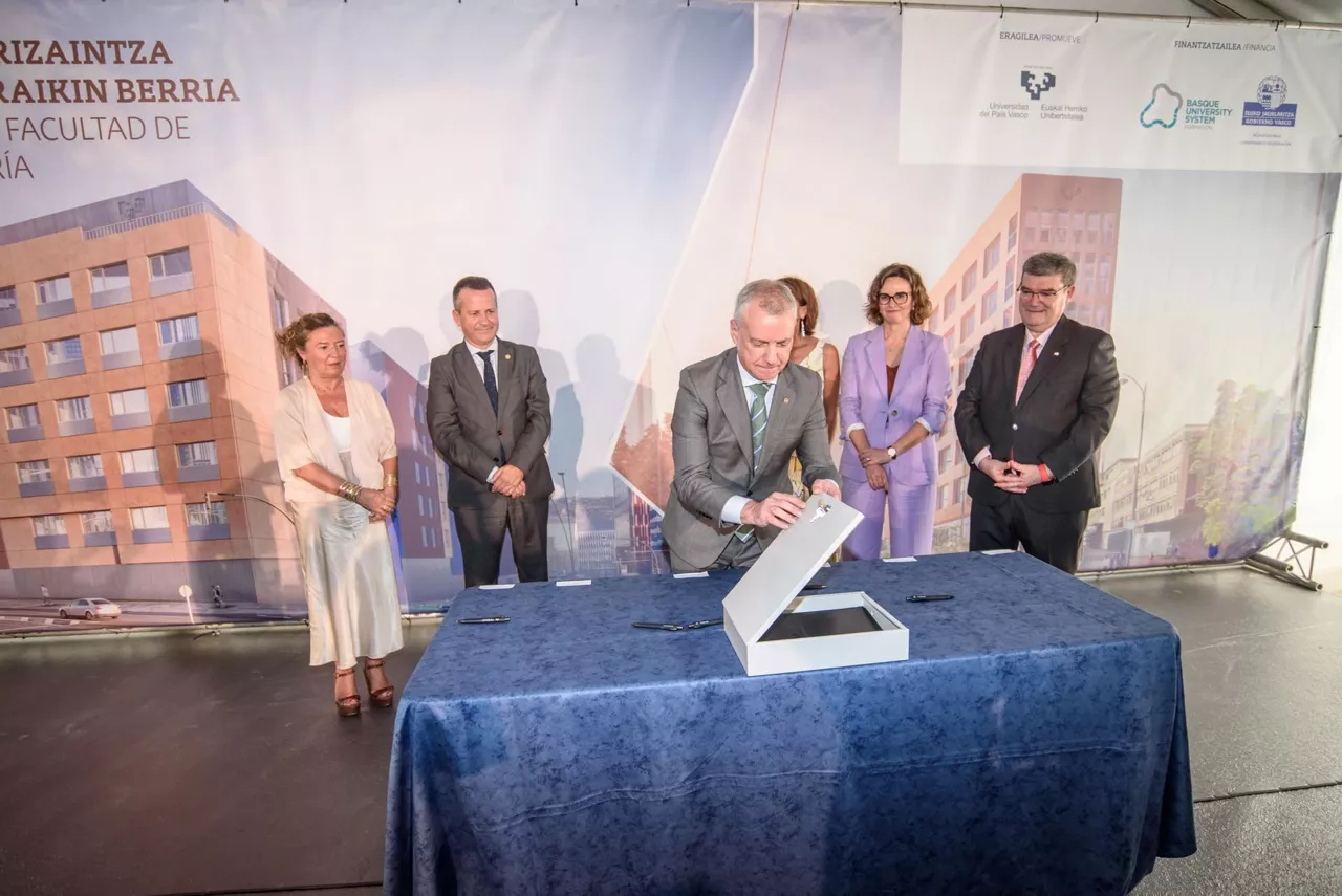 urkullu-medikuntza-fakultatea-facultad medicina basurto-upv ehu-efe