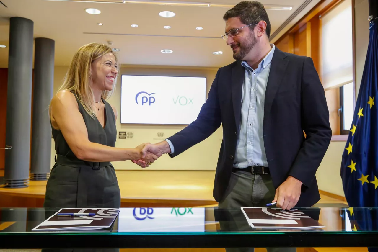 ana-alos-pp-alejandro-nolasco-vox-aragon-efe