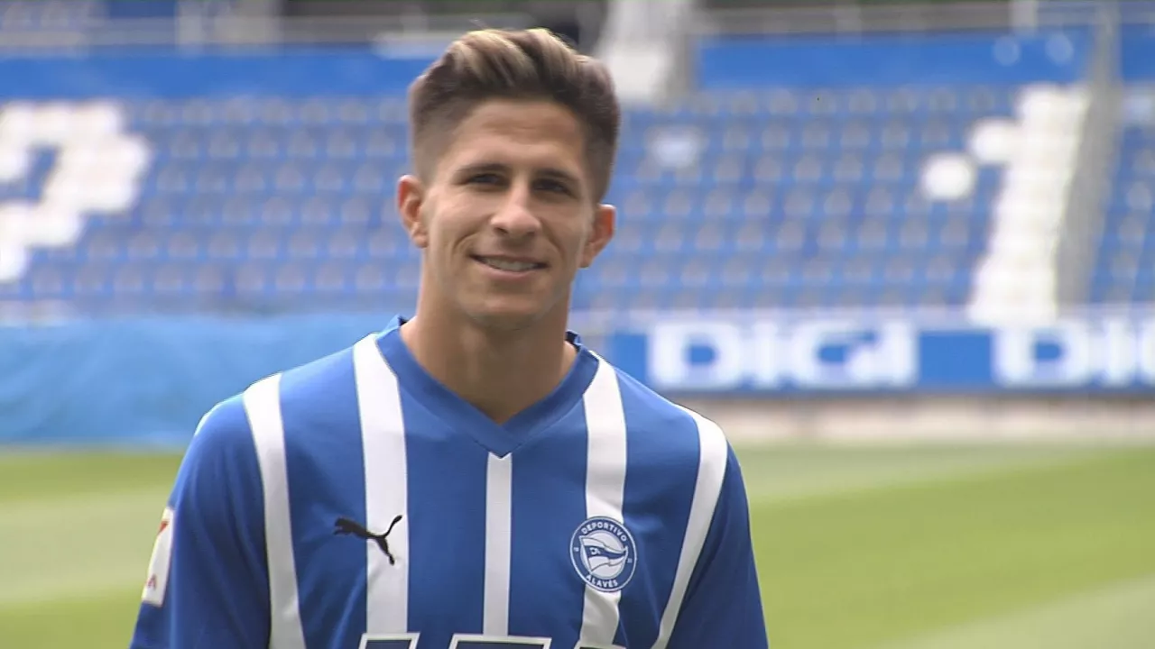 Giuliano Simeone, Alavesek aurkeztu zuen egunean