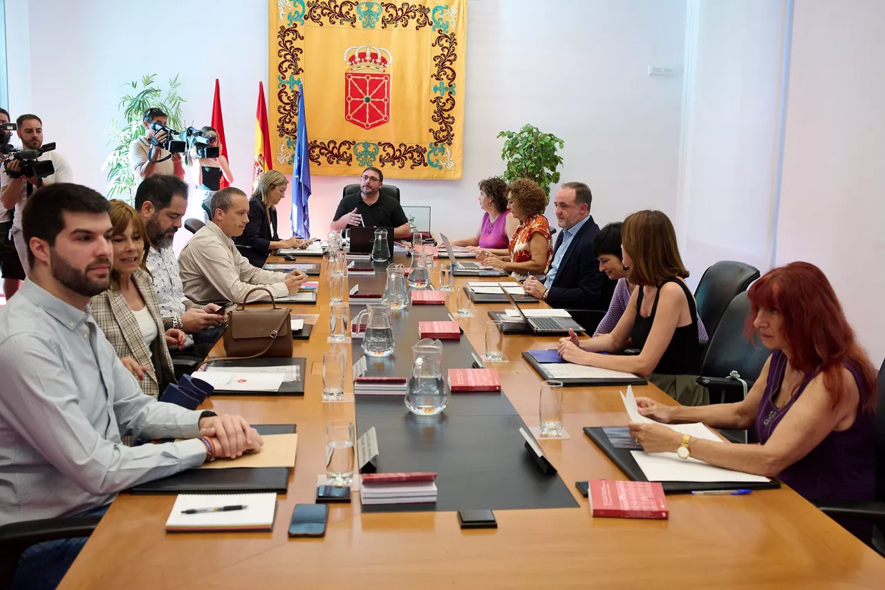 bozeramaileen batzordea junta portavoces parlamento navarra nafarroako parlamentua