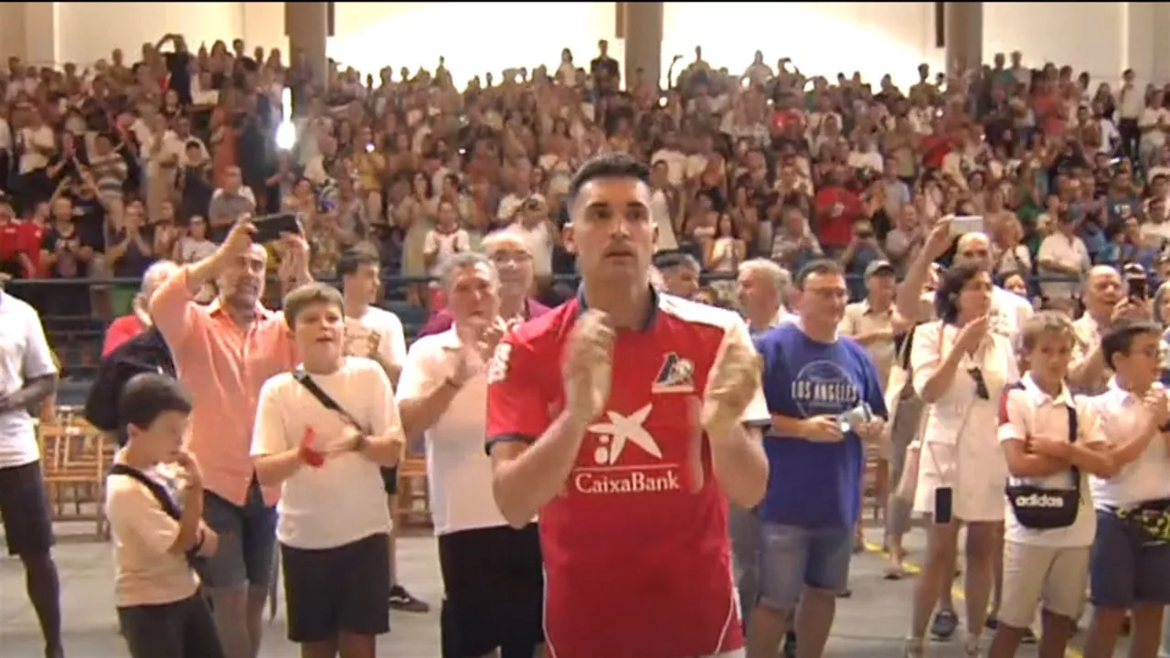 20230810223233_victor-esteban_