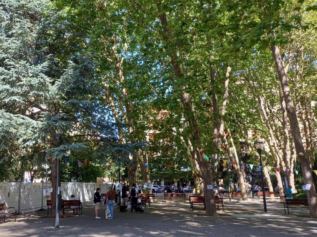Vecinos protestan por el nuevo parking subterráneo en Pamplona