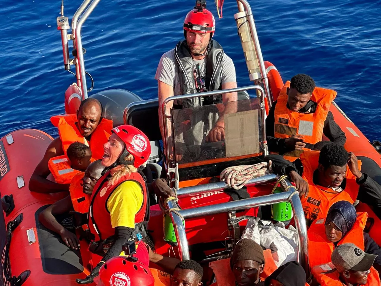 Open Arms errefuxiatuak migrante