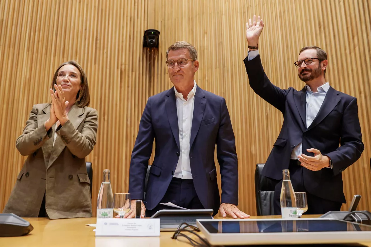 cuca-gamarra-nuñez-feijoo-javier-maroto-efe