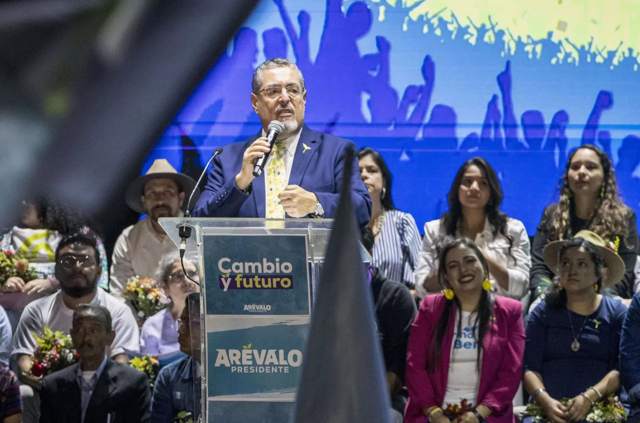 Bernardo Areavalo Hauteskundeak Gautemala elecciones