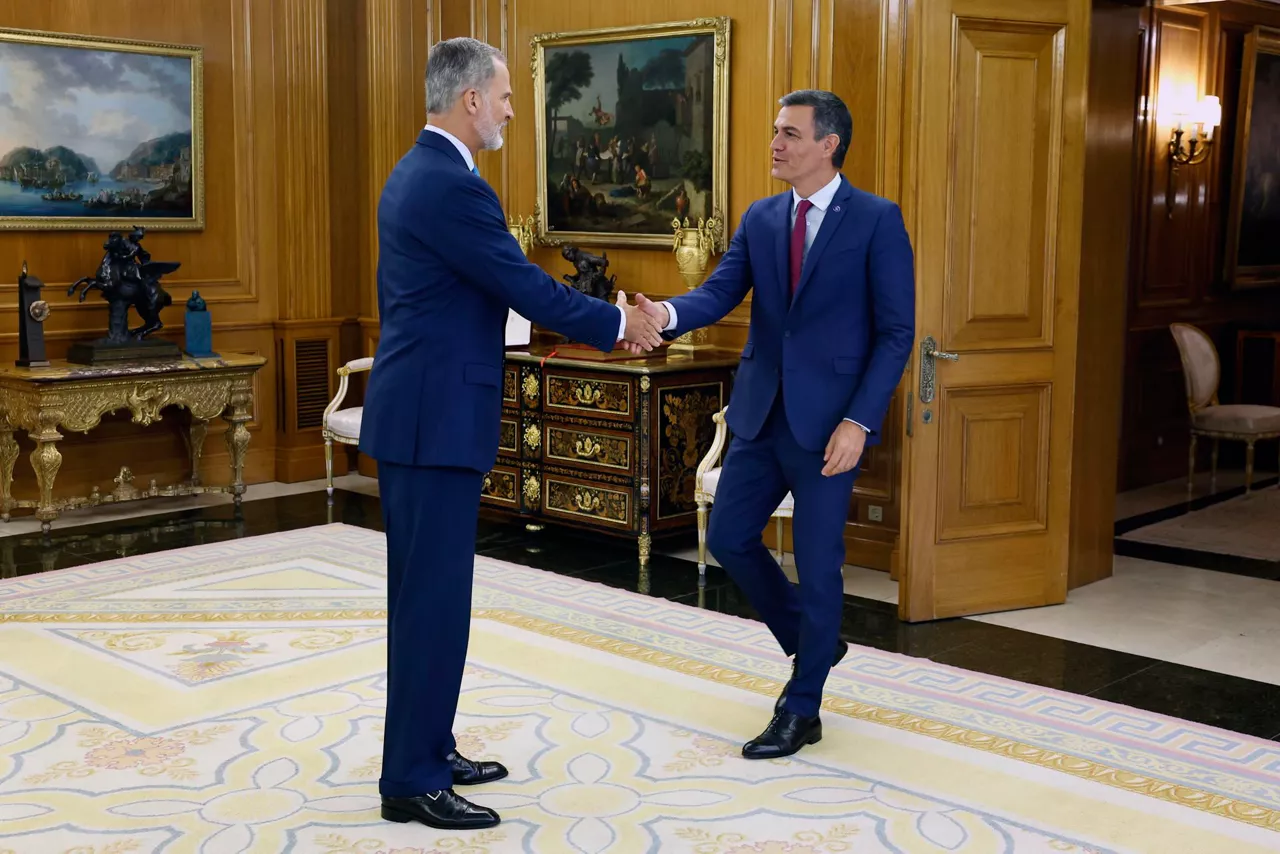 pedro sanchez felipe VI investidura efe