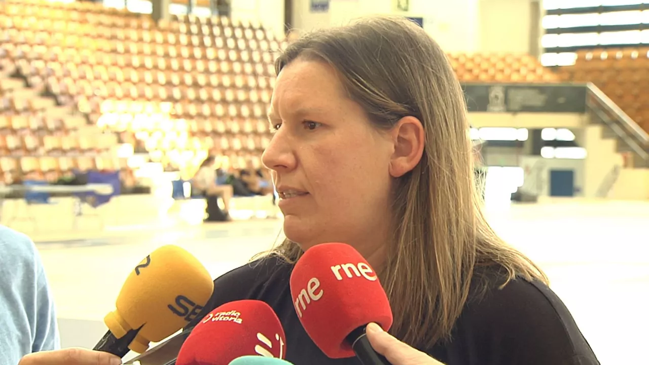 Made Urieta, entrenadora del Araski