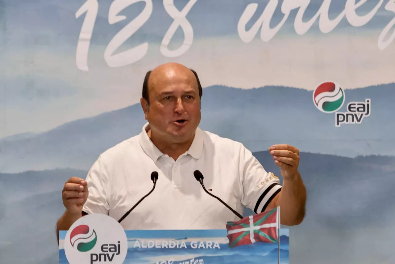 Andoni Ortuzar, en el acto con el que el PNV ha iniciado el curso político. EFE