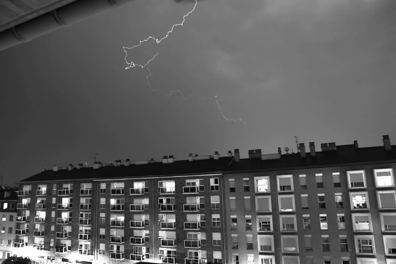 RAYOS EN IRUÑA TXIMISTAK ALBERTO BEGUIRISTAIN