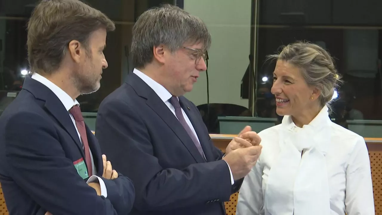 20230904124300_yolanda-diaz-carles-puigdemont_