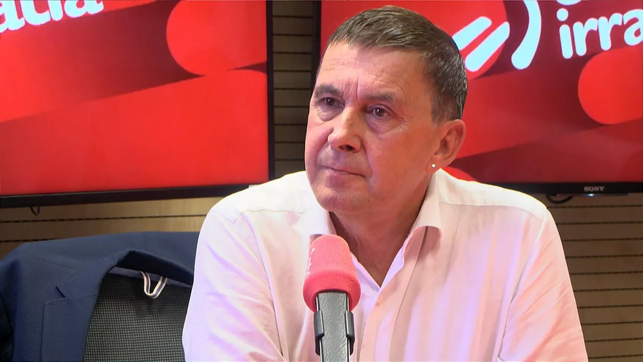 ARNALDO-OTEGI-FAKTORIA-EITB-MEDIA