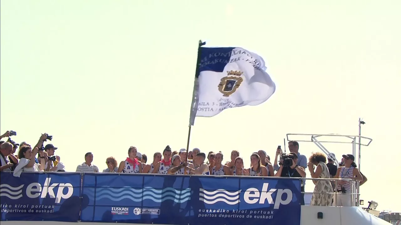 20230910121454_arraunlagunakkontxakobanderaeitbmedia_