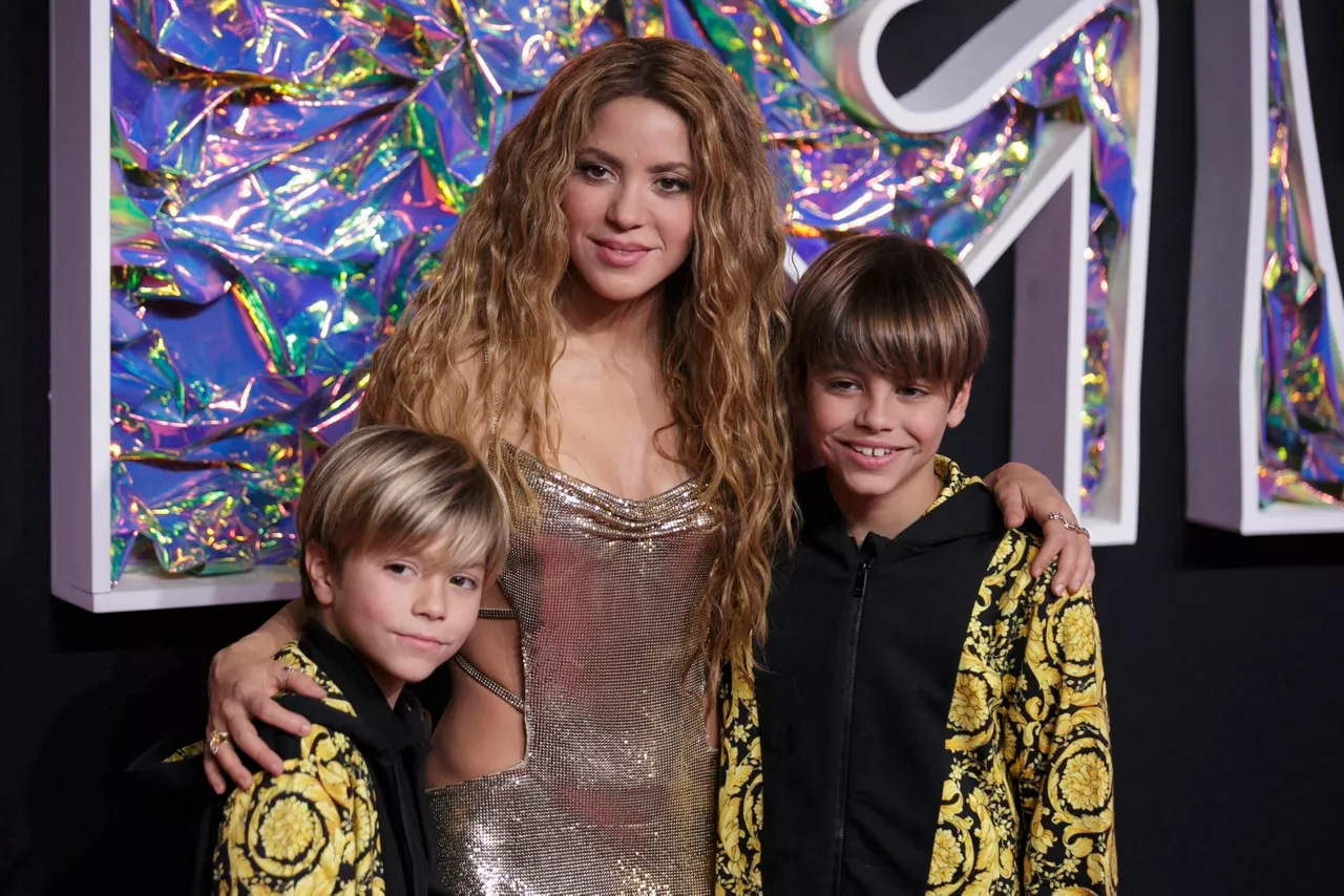 Shakira, bere semeekin, VMA sarietan. Argazkia: EFE
