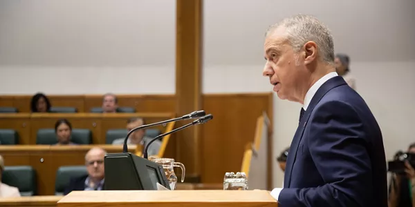 El lehendakari Iñigo Urkullu durante su intervención. Foto: Eusko Legebiltzarra