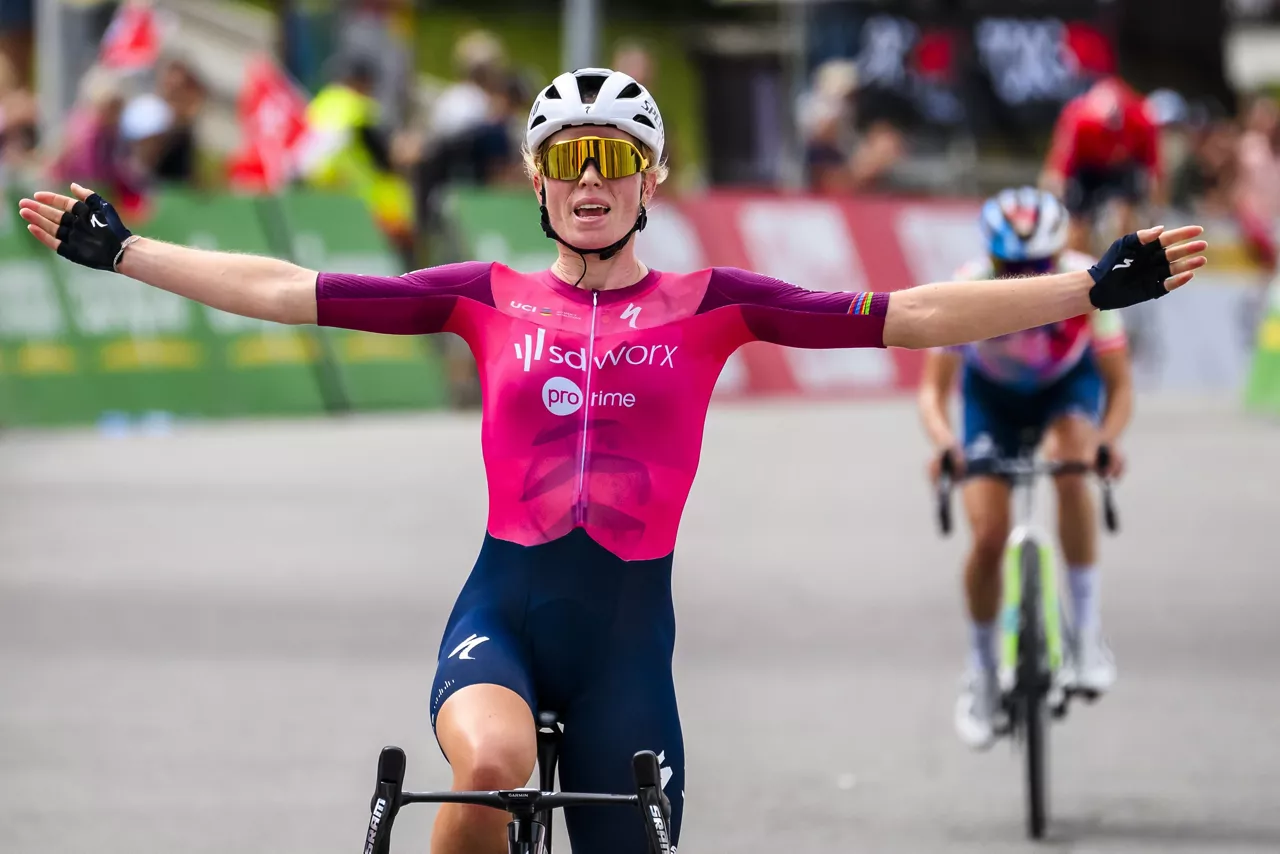 Demi Vollering, Romandiako Itzulian. Argazkia: EFE.