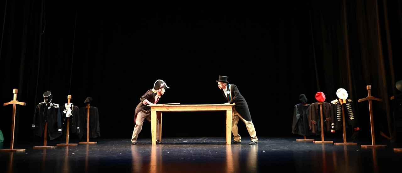"Bake lehorra / La paz estéril" de Tartean Teatroa