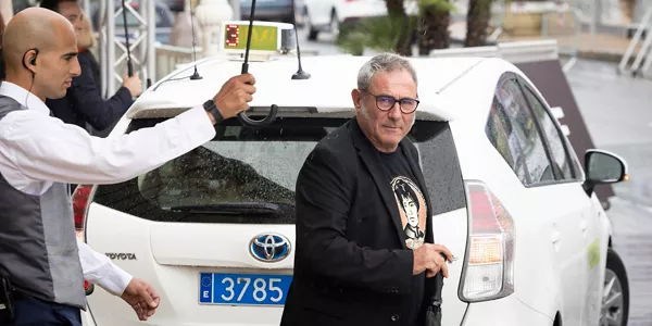 Sergi López llega a San Sebastián. Foto: EFE