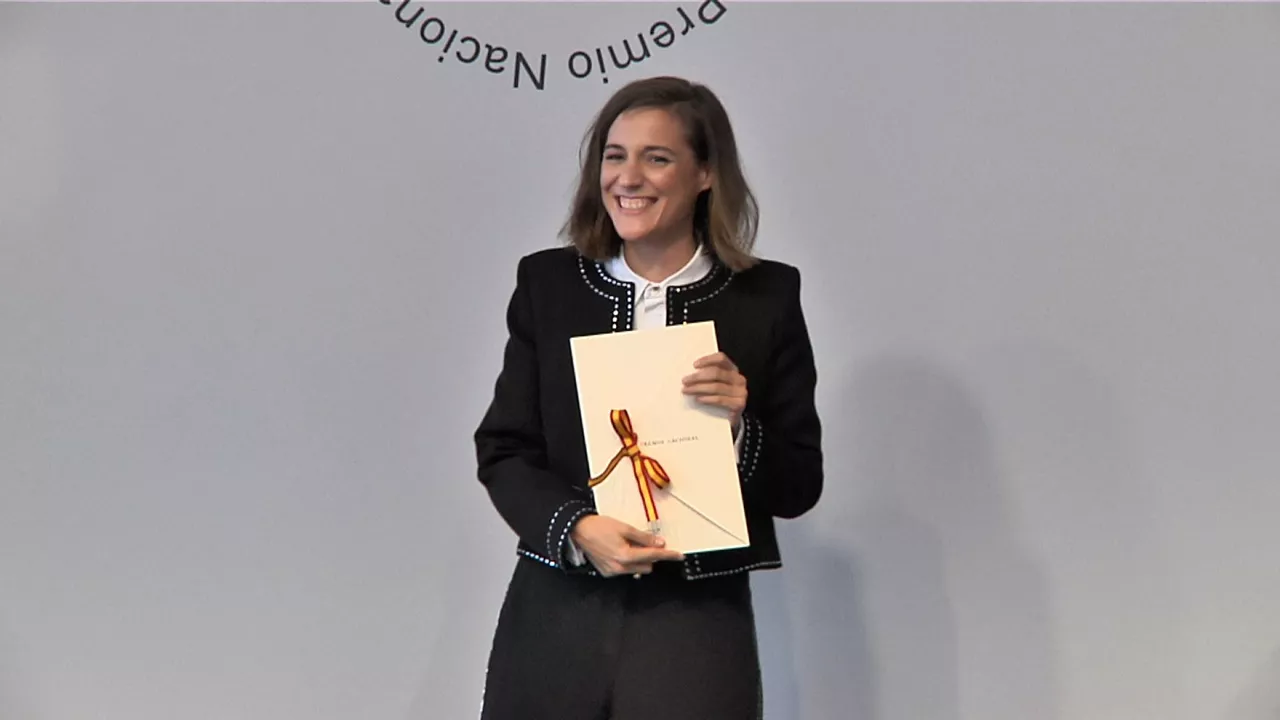 20230923141736_carlasimon_