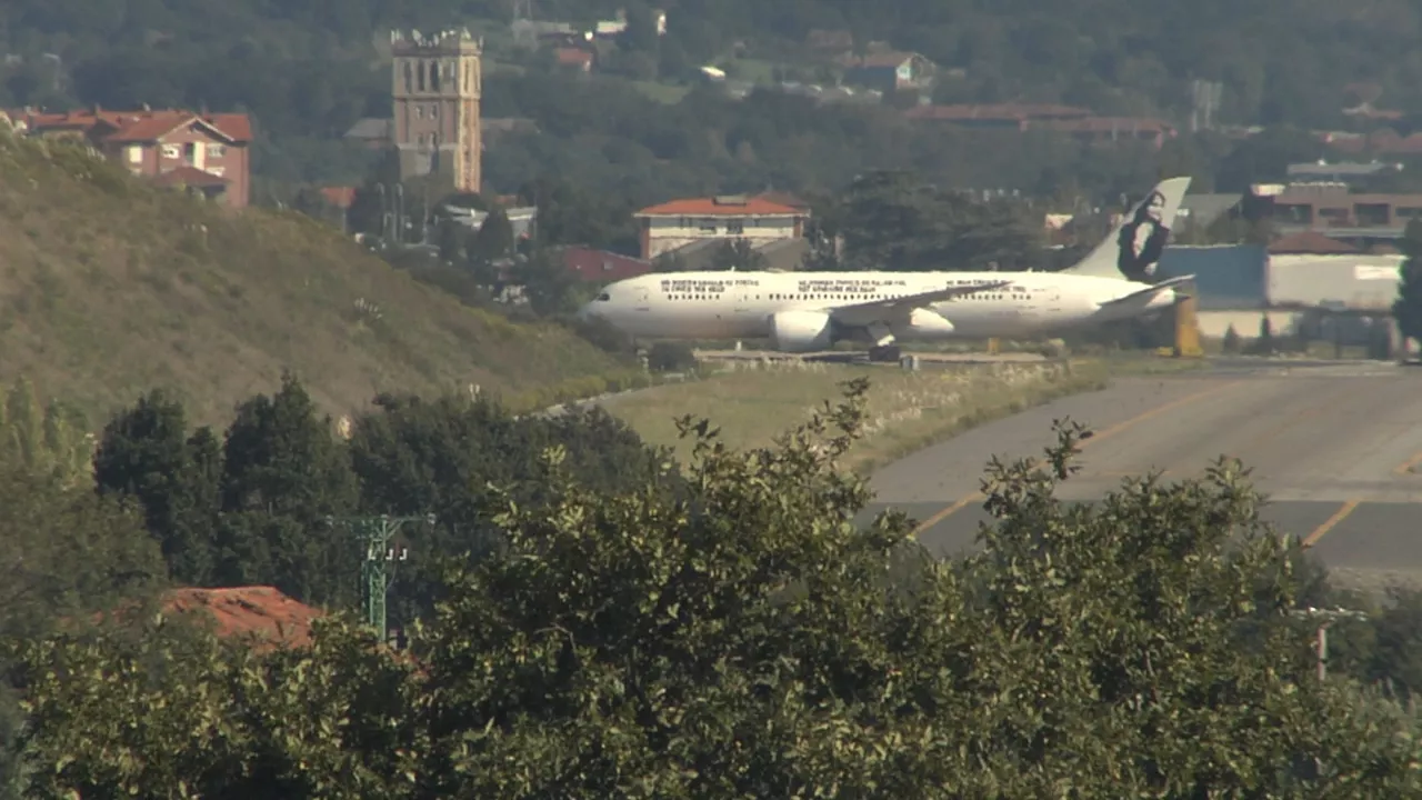 20230924190737_boeing-7878_