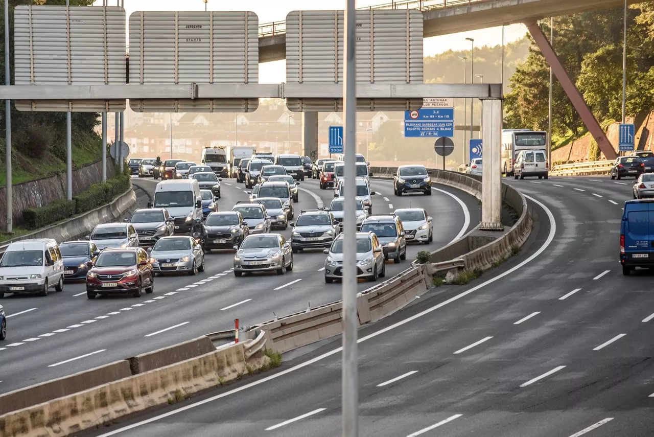 trafico trafikoa coches autoak a8 bizkaia
