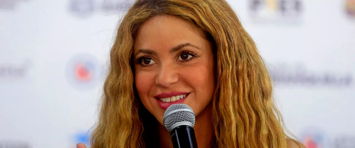 shakira efe