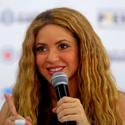 shakira efe