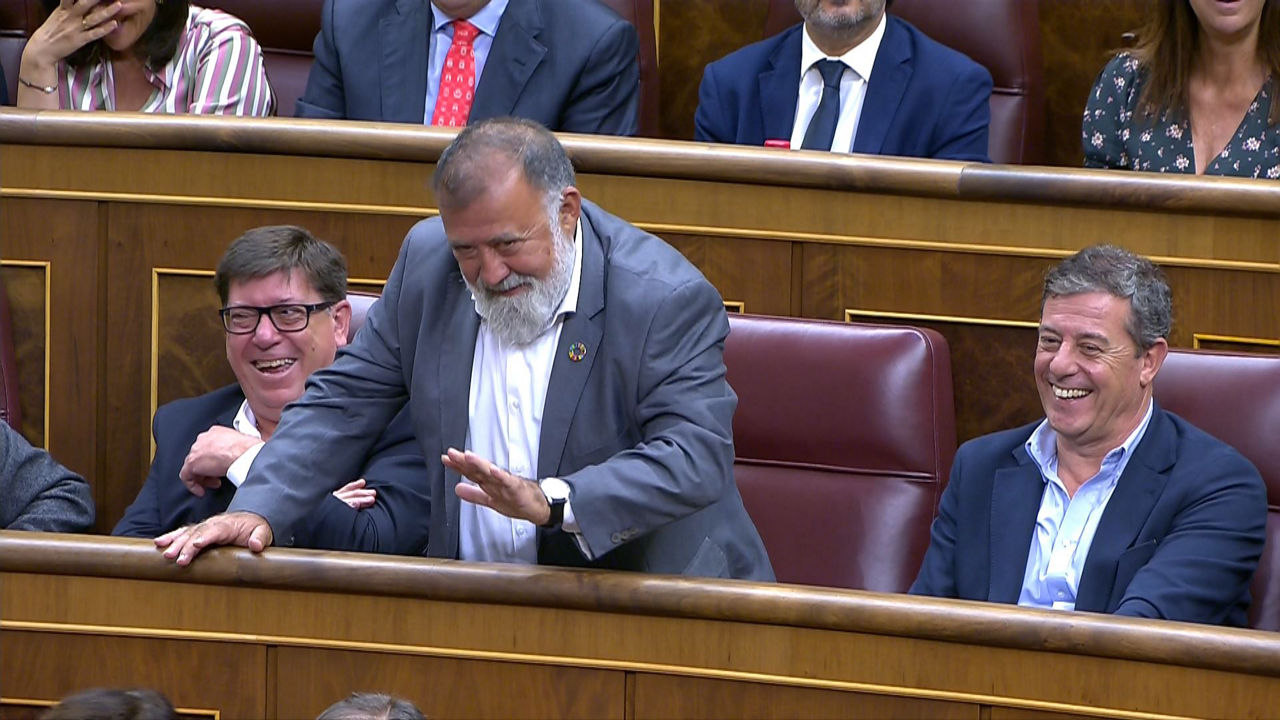 20230927133627_herminio-rufino-sanchez-psoe-voto-investidura_