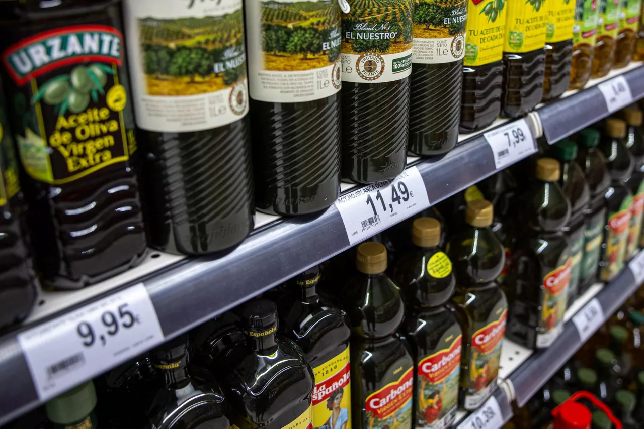 aceite-oliva-supermercado-compra- ipc kpi precios prezioak oliba olioa efe