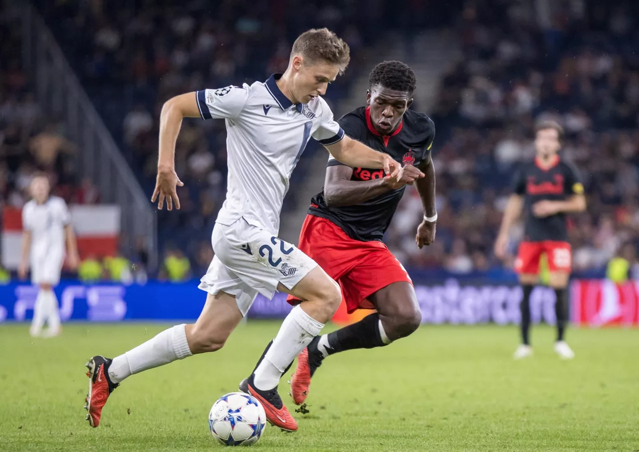 Beñat Turrientes, durante el partido frente al Salzburgo de Champions League. Foto: EFE