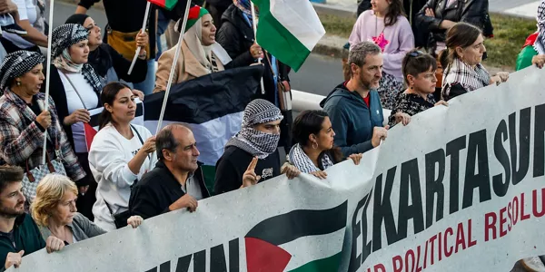 Palestinaren aldeko manifestazioa Donostian. Argazkia: EFE