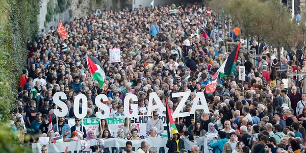 Palestinaren aldeko manifestazioa Donostian. Argazkia: EFE