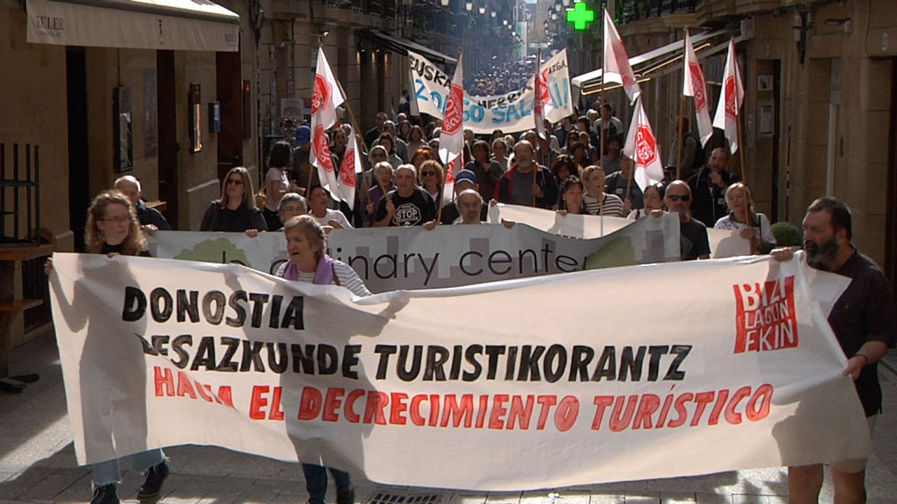 20231022171150_turistifikazioaren-aurkako-manifestazioa-donostian_