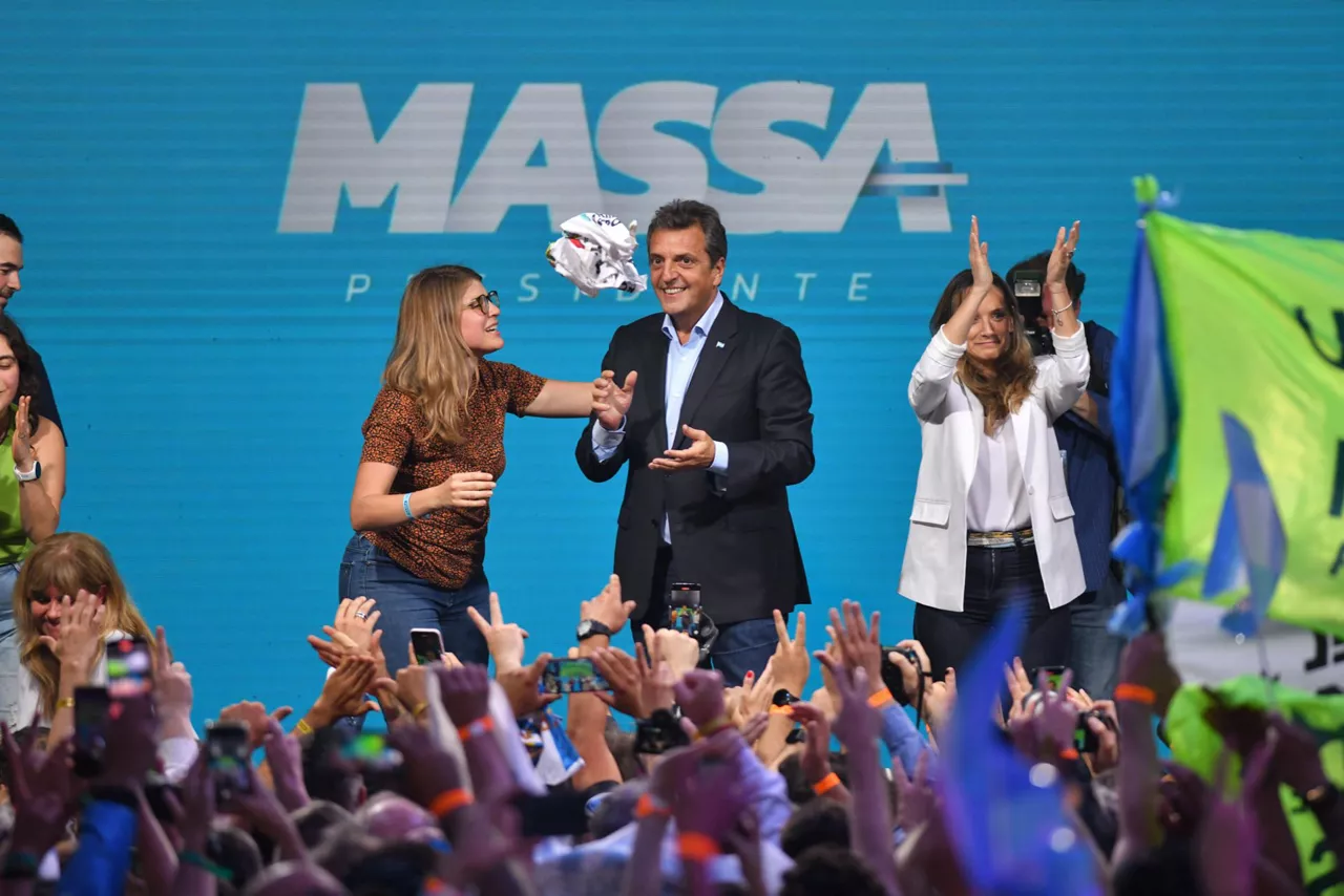 ARGENTINA HAUTESKUNDEAK MASSA