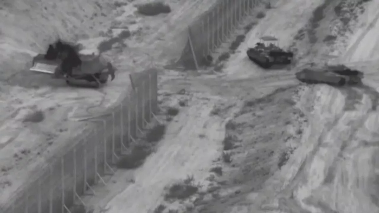 20231026102814_israel-tankeak_