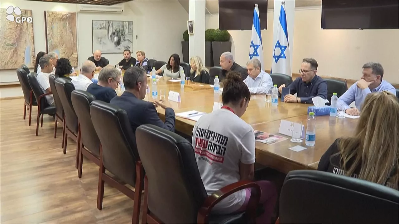netanyahu-reunion-bilera-familiares-rehenes_1920x1080