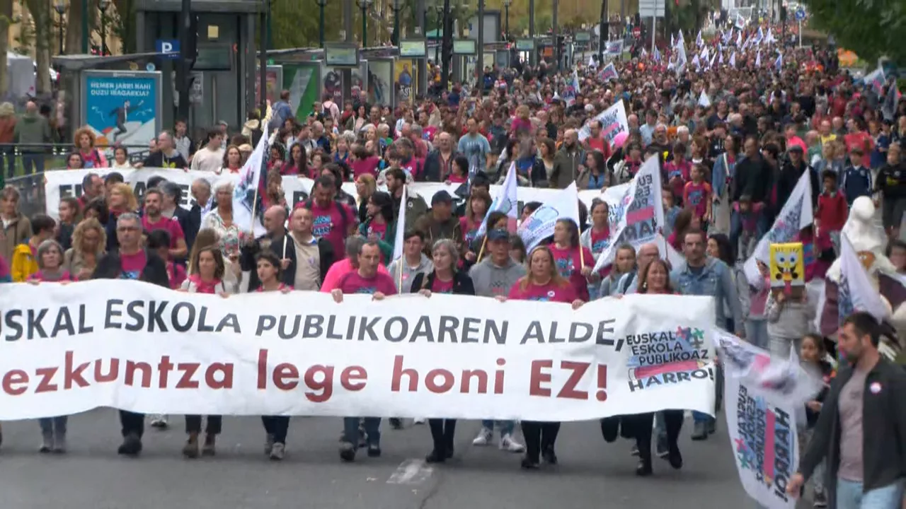 20231029160853_eskola-publikoa-manifestazioa-donostia_