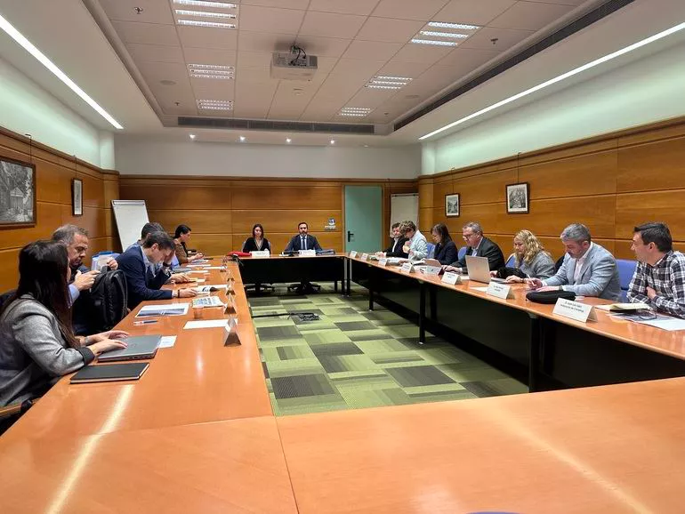 comision-tasa-turistica-parlamento-irekia