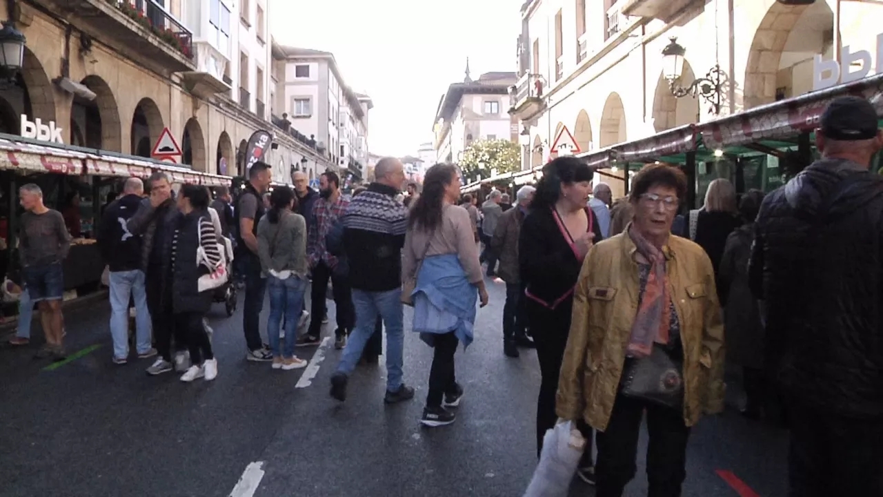 20231030143850_gernika-azoka-feria_