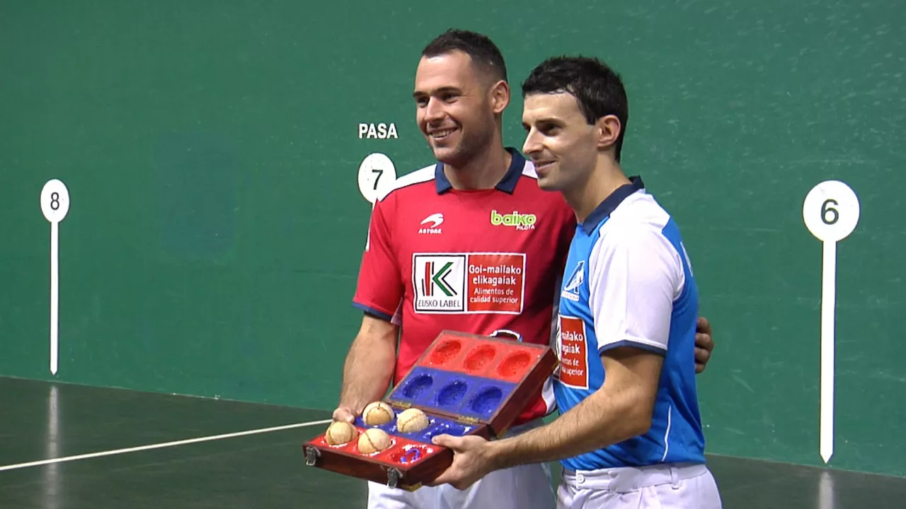 Jaka eta Altuna, finalaurreko material aukeraketan