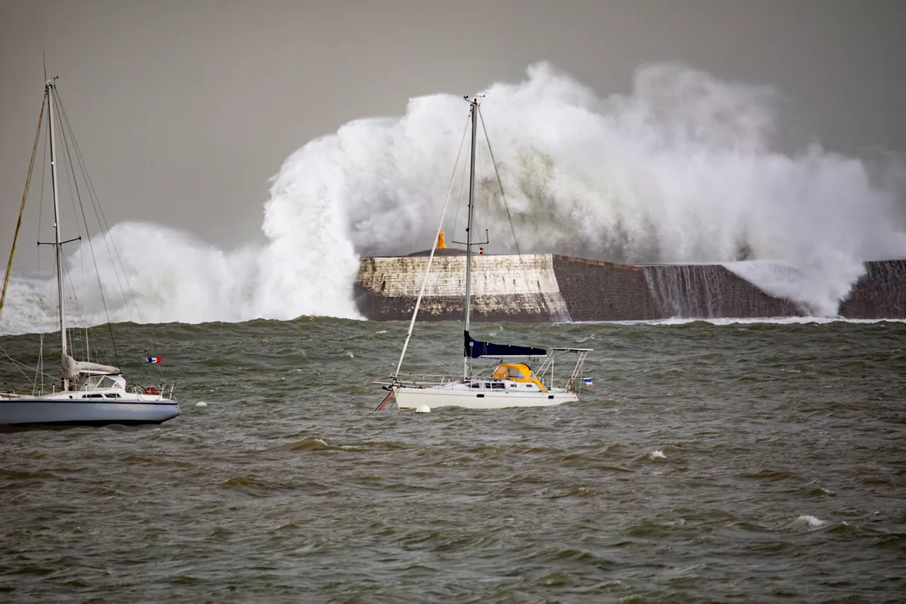 TEMPÊTE CIARAN temporal denboralea olas olatuak saint-jean-de-luz san juan de luz doniane lohizune iturria: dominique reis