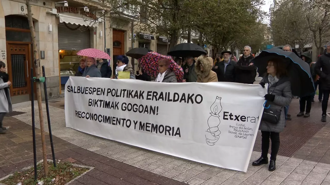 20231110122118_etxerat_