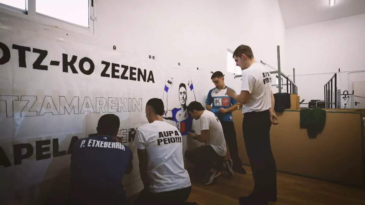 Los amigos de Peio Etxeberria se preparan para el domingo