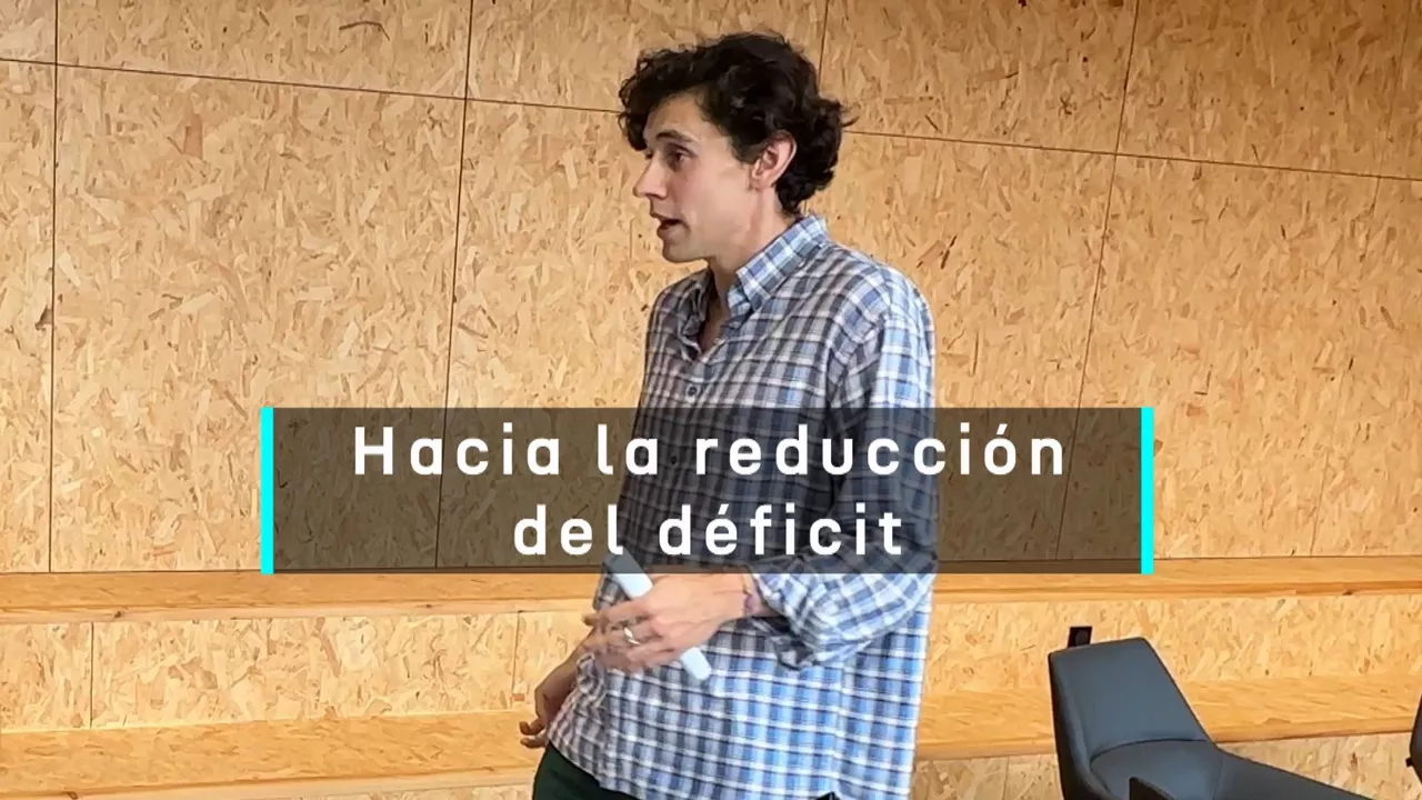 20231115135526_ander-iparraguirre-economista-deficit_